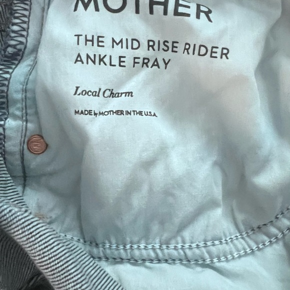 MOTHER Mid Rise Rider Ankle Fray Jeans - Light Blue - Picture 5 of 5